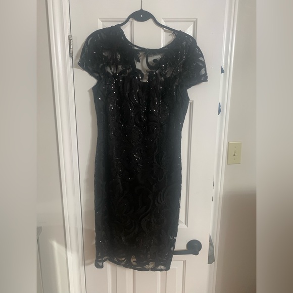 Black sequin lace form fitting dress.  Midi length.Worn once. - Picture 2 of 3